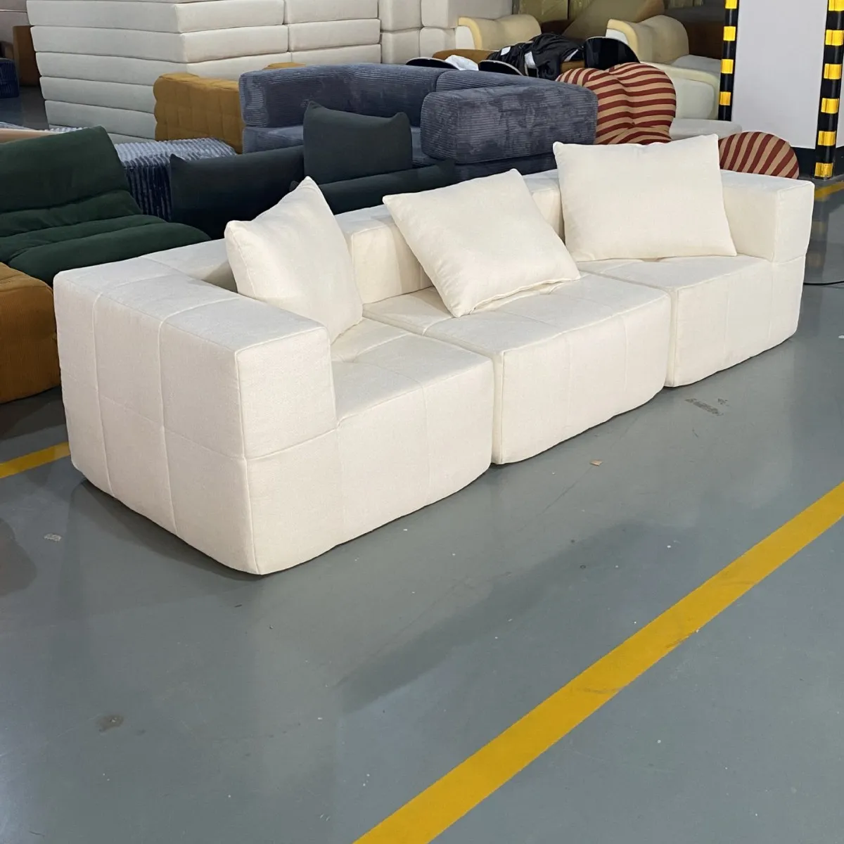 Modern Minimalist Vacuum-Compressed Sofa Bed