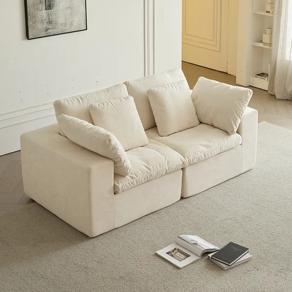 Elegant Chaise Lounge